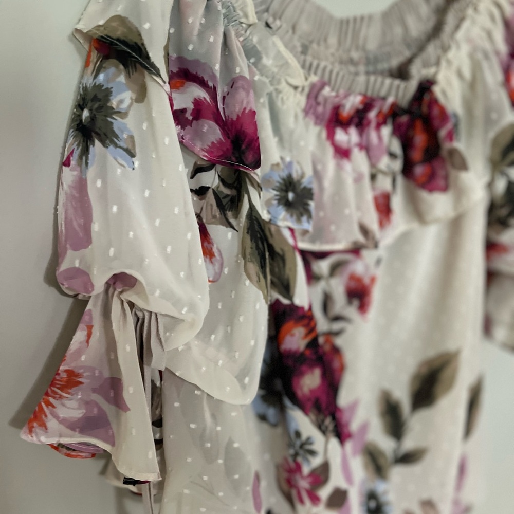 White House black market.  women's top. size Pm. off shoulder blouse boho style